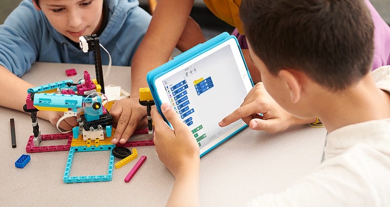 Can a LEGO Robotics Program Help Expand your Child’s Creativity?